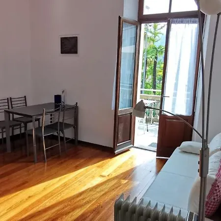 Central In With Big Balcony Apartment Muralto